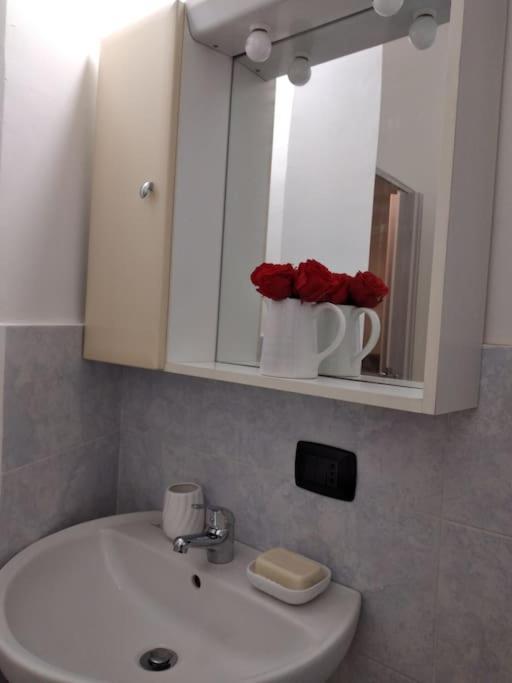 Edith Home Doccia Idromassaggio Milano Exterior foto